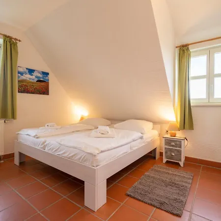 Rugana - Komfort Mit 2 Schlafzimmern Und Terrasse D04